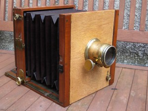 Half plate Petzval